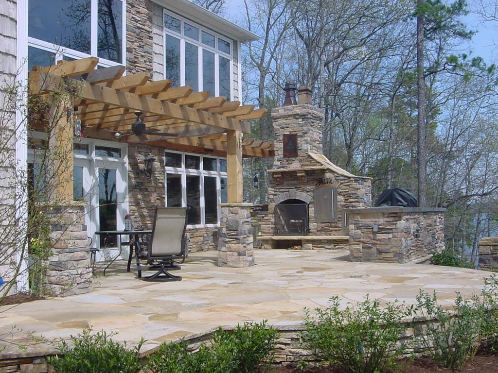 Outdoor Kitchen